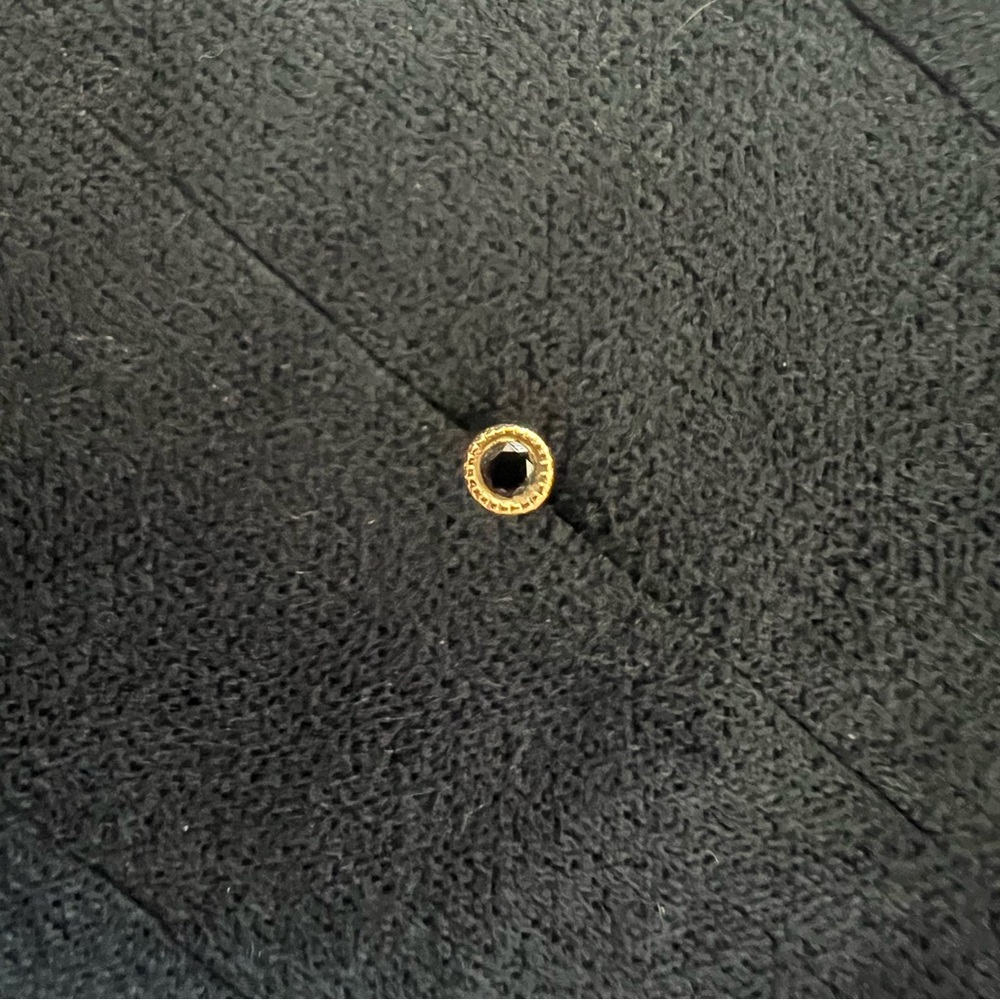 Maria Tash Scalloped Set Black Diamond Threaded Stud Earring
